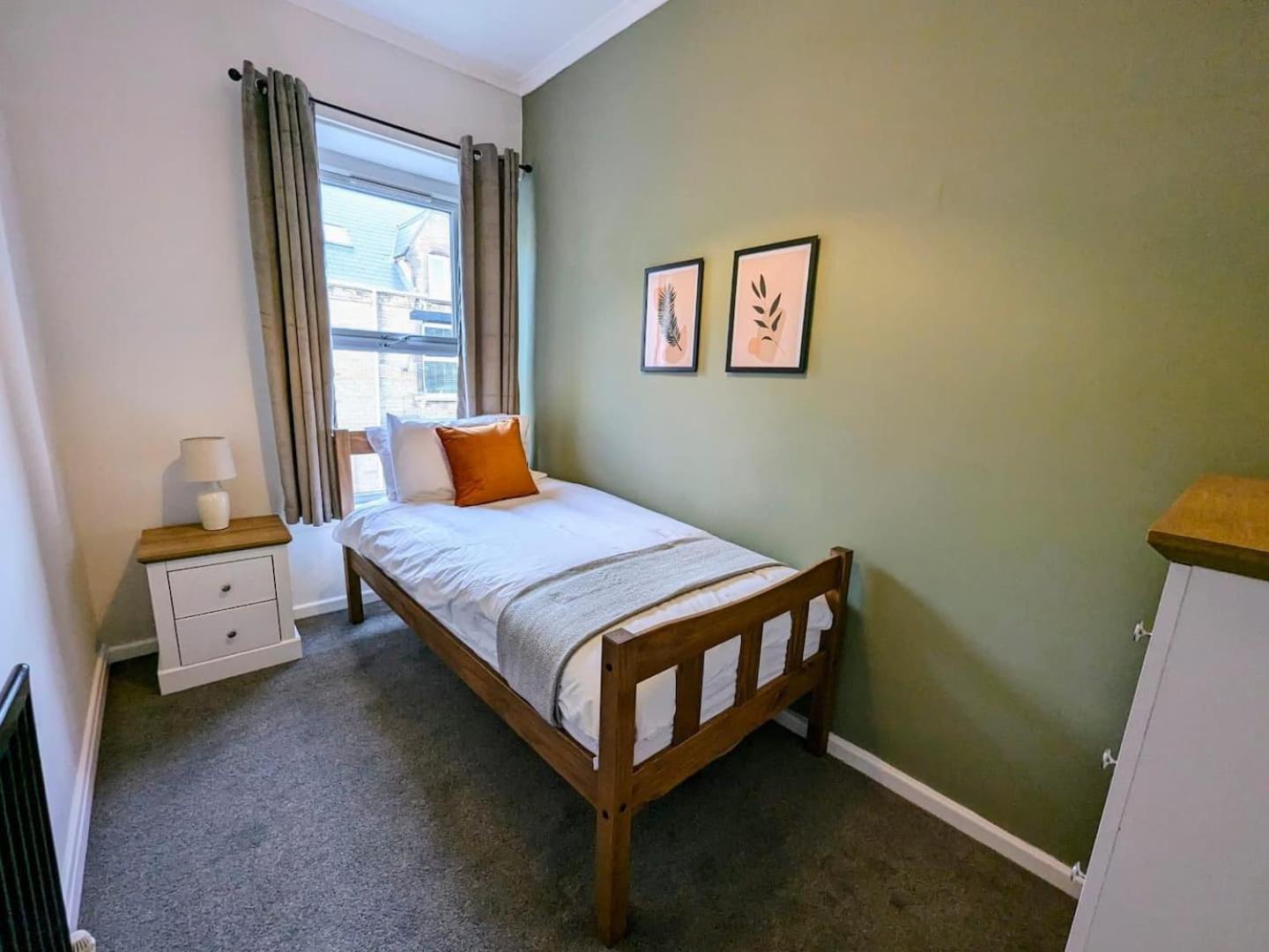 Spacious And Homey 4 Bedroom House Bishop Auckland Dış mekan fotoğraf