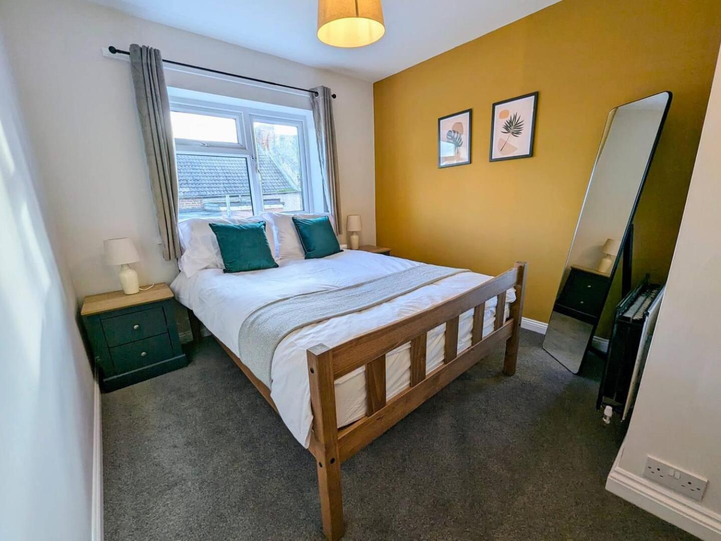 Spacious And Homey 4 Bedroom House Bishop Auckland Dış mekan fotoğraf